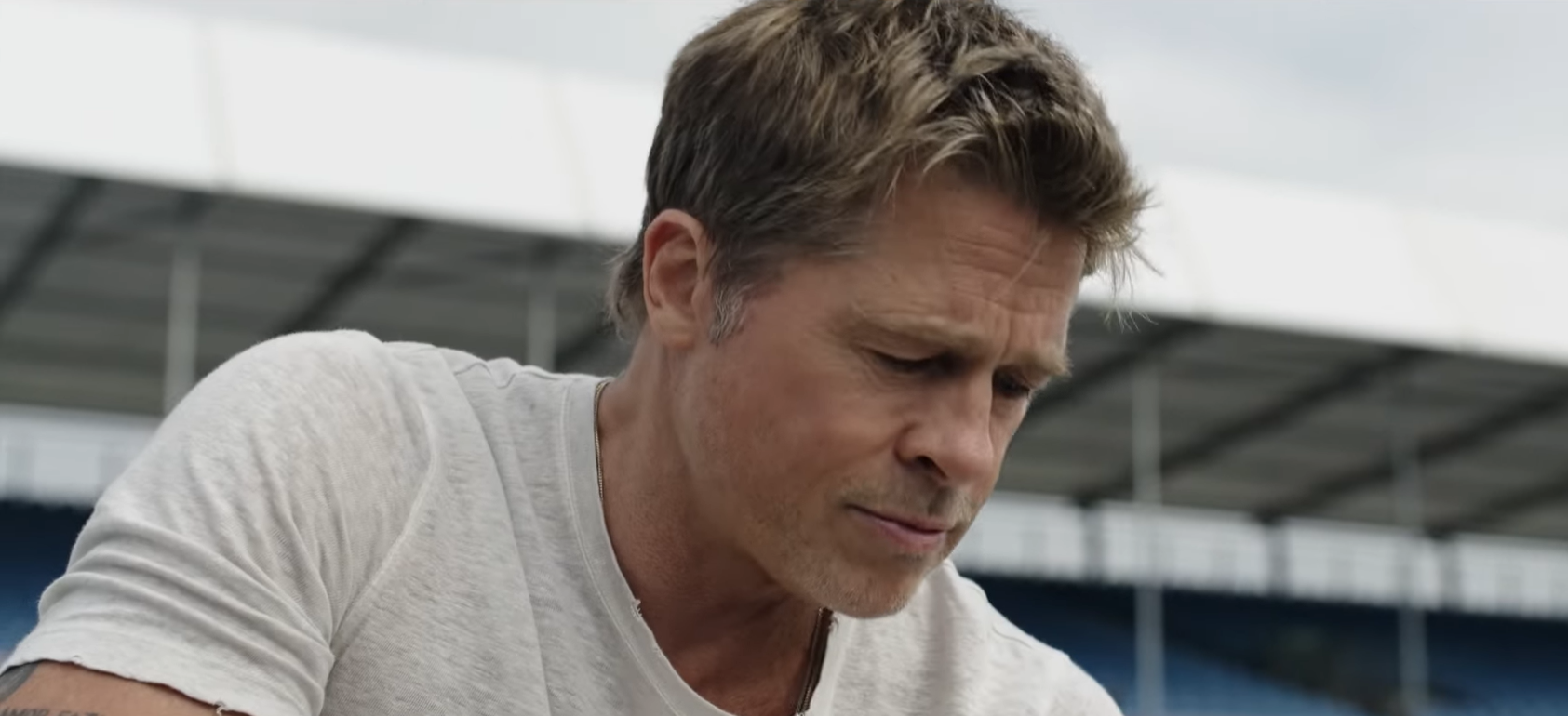 Záber z filmu F1 (F1: The Movie).