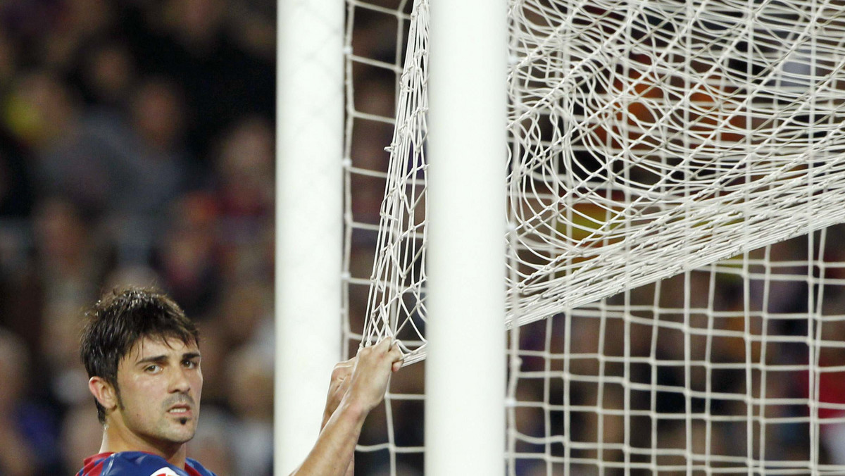 Leczący złamaną nogę David Villa może już niedługo wrócić do gry. Jak przyznał jego menedżer, napastnik na boisku najprawdopodobniej pojawi się w kwietniu. Jest coraz większa szansa, że pomoże FC Barcelona w końcówce sezonu i reprezentacji Hiszpanii podczas Euro 2012.