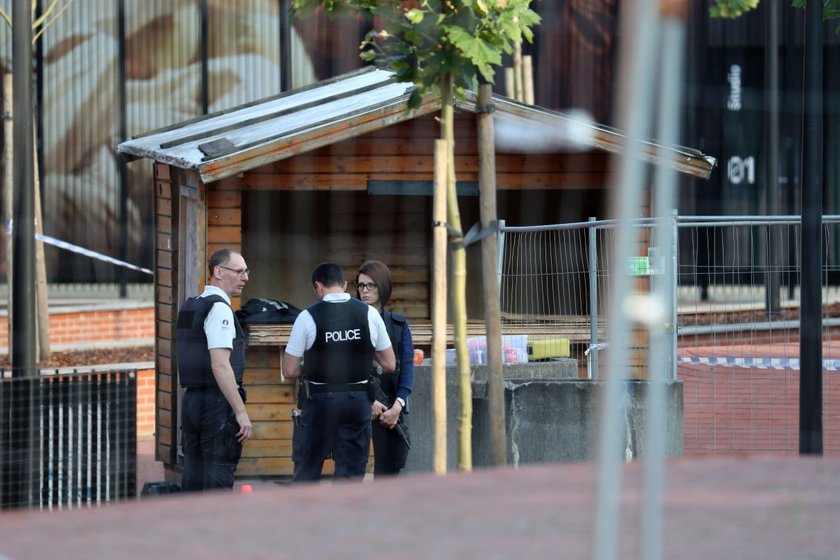 Atak na policjantów w Charleroi.