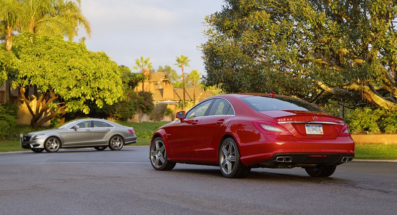 Mercedes CLS63 AMG ma rozdwojoną jaźń i świetnie wychodzi na zdjęciach