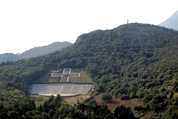 Ambasada RP interweniuje ws. drogi na Monte Cassino. Tym razem nie chodzi o "wioskę świętego Mikołaja"