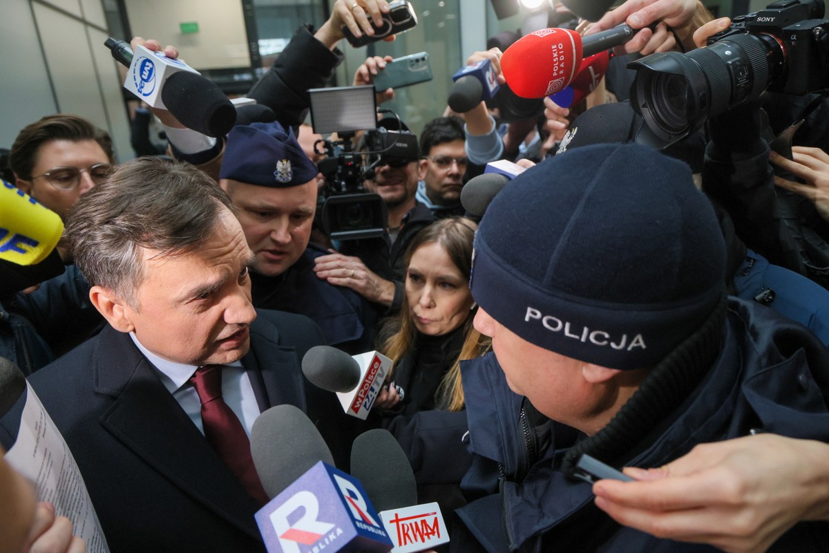 Były minister sprawiedliwości, poseł PiS Zbigniew Ziobro w studiu Telewizji Republika w Warszawie.