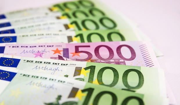 Hotel nudi platu do 2.200 evra, smeštaj i hranu, ali radnika nema! Poznati kuvar ogorčen