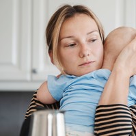 „Azt hittem, csak a szülés utáni káosz az oka - de 46 évesen közölték velem, hogy demenciám van”