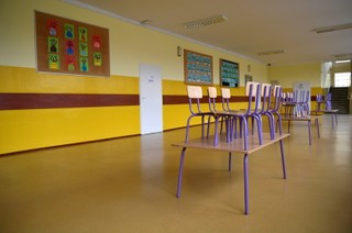 Samorządowcy o sytuacji w oświacie: Rząd już przegrał, a teraz zaprasza do pseudookrągłego stołu