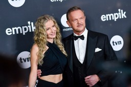 tyle cezary pazura zarabia za powtórki starych filmów. podał kwotę