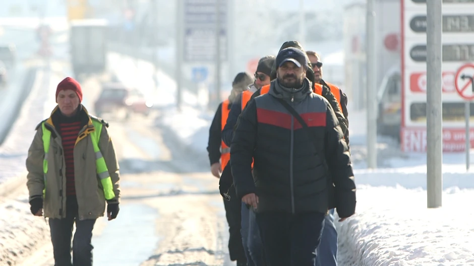 Aktivisti Lokalnog fronta rešeni da pešice stignu u Beograd 16. januara
