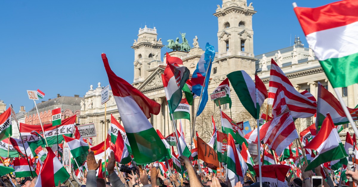 Węgrzy ruszyli do urn. Wybiorą członków Zgromadzenia Narodowego