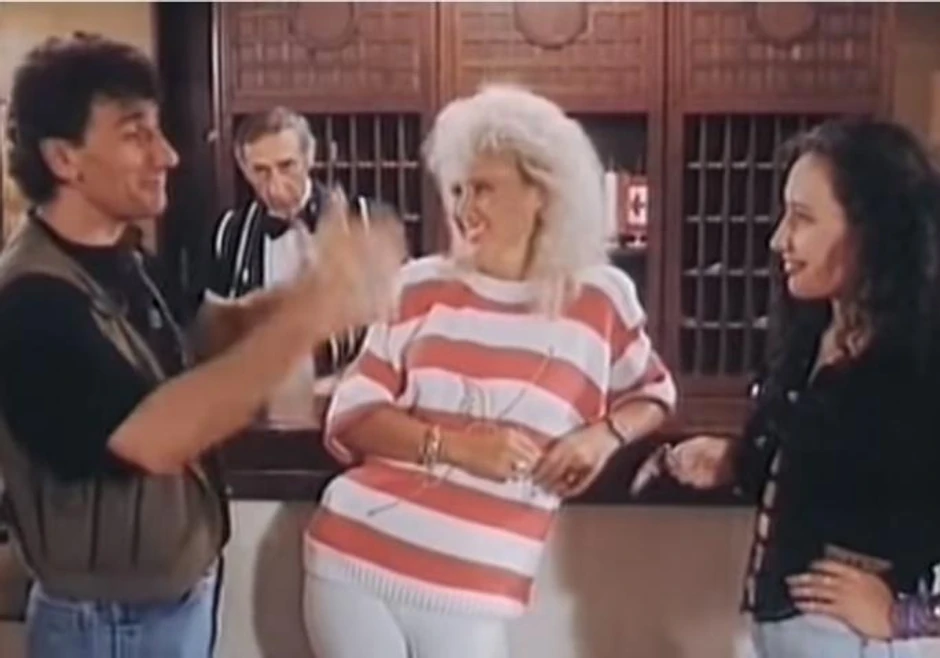 U filmu "Hajde da se volimo" letačke akrobacije ne izvodi Lepa Brena već - Milošević!