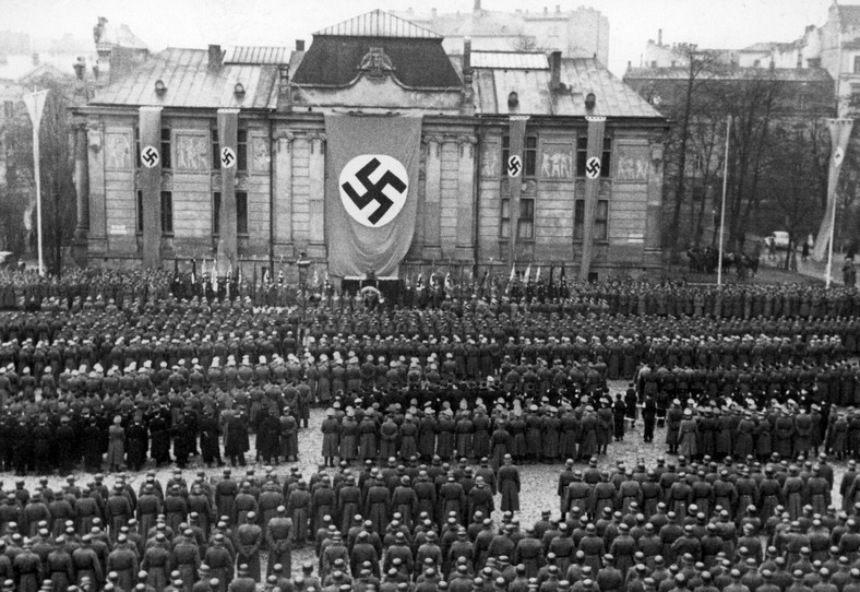 Niemieckie uroczystości na pl. Szczepańskim, 1944 r.