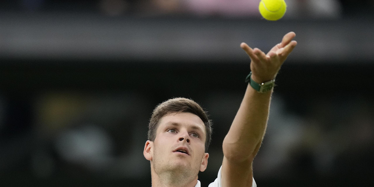 W meczu z Novakiem Djokoviciem Hubert Hurkacz zaserwował 33 asy.