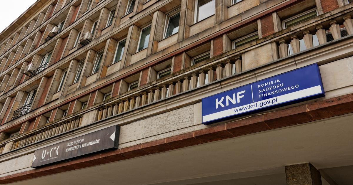 Zmiany kadrowe w KNF. Od grudnia kilkanaście osób odeszło ze stanowisk  dyrektorskich - Forsal.pl