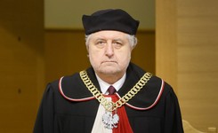 PiS poległ w Trybunale Konstytucyjnym! Profesor Andrzej Rzepliński ogłosił wyrok