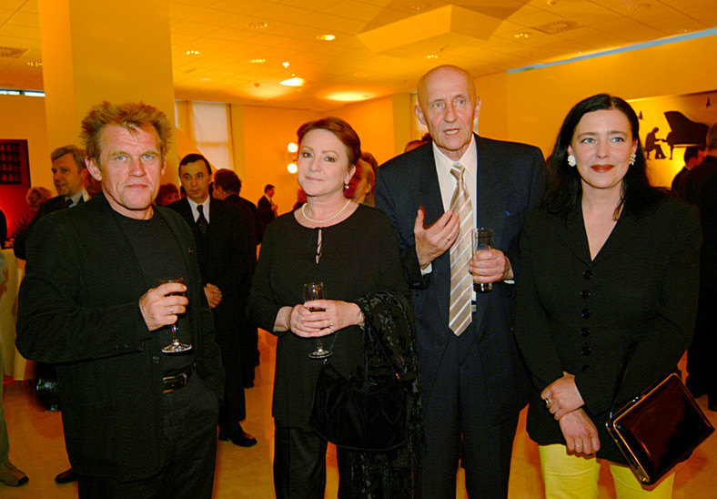 Marek Walczewski i Małgorzata Niemirska (na zdj. z Andrzejem Domalikiem i Ewą Telegą, kwiecień 2002 r.)