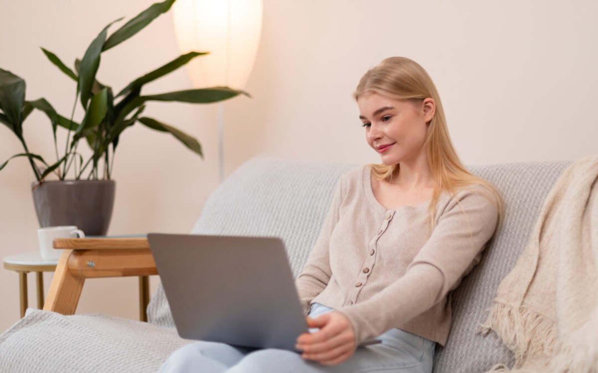 Zmiany w programie "Laptop dla nauczyciela". Kto może złożyć wniosek?