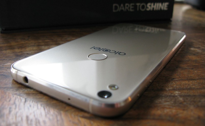 Alcatel Shine Lite