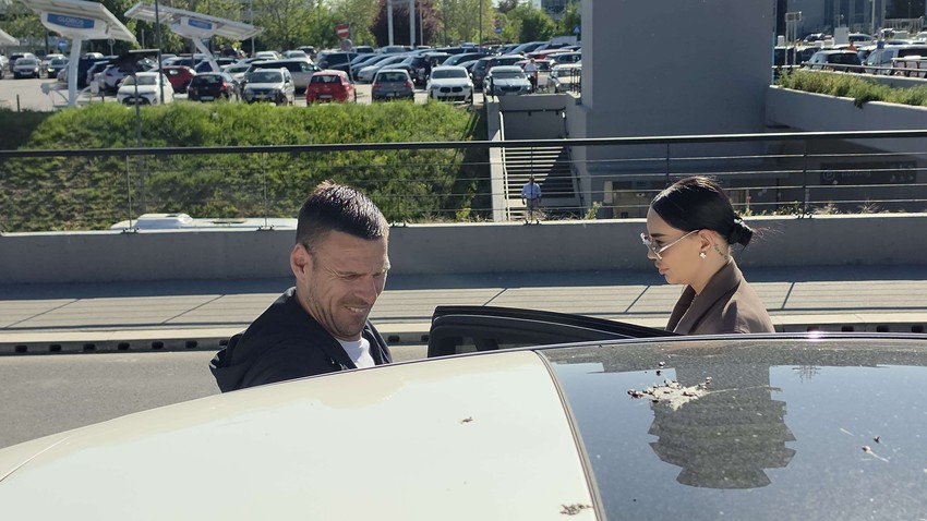 Katarina Grujić na aerodromu