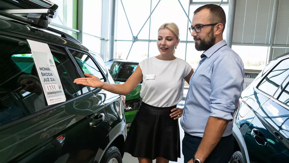 Nowe auto już za kilkaset złotych miesięcznie - sprawdzamy, czy warto zainteresować się ofertą