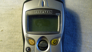 Alcatel OT301. Recenzja telefonu