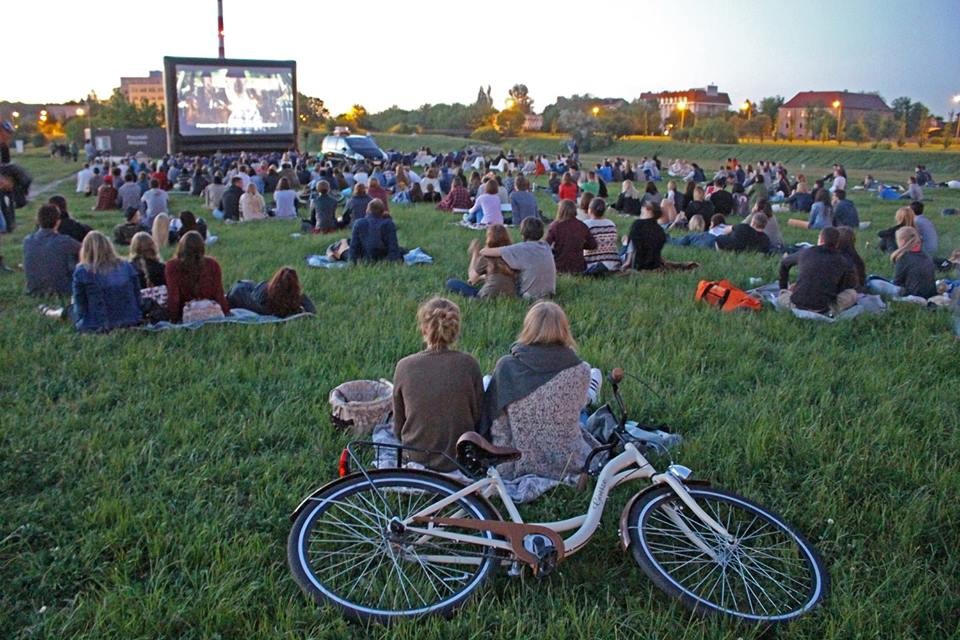 Seans filmowy nad Wartą