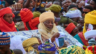 Emir of Ilorin appreciates Kwara people's support during Sallah, Durbar. [Twitter:Okiki]