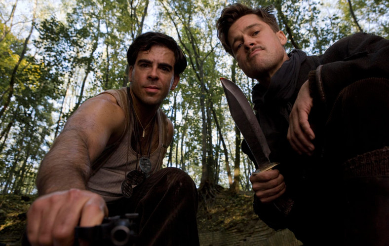 Eli Roth jako sierżant Donny Donowitz i Brad Pitt jako Aldo Raine w filmie "Bękarty wojny"