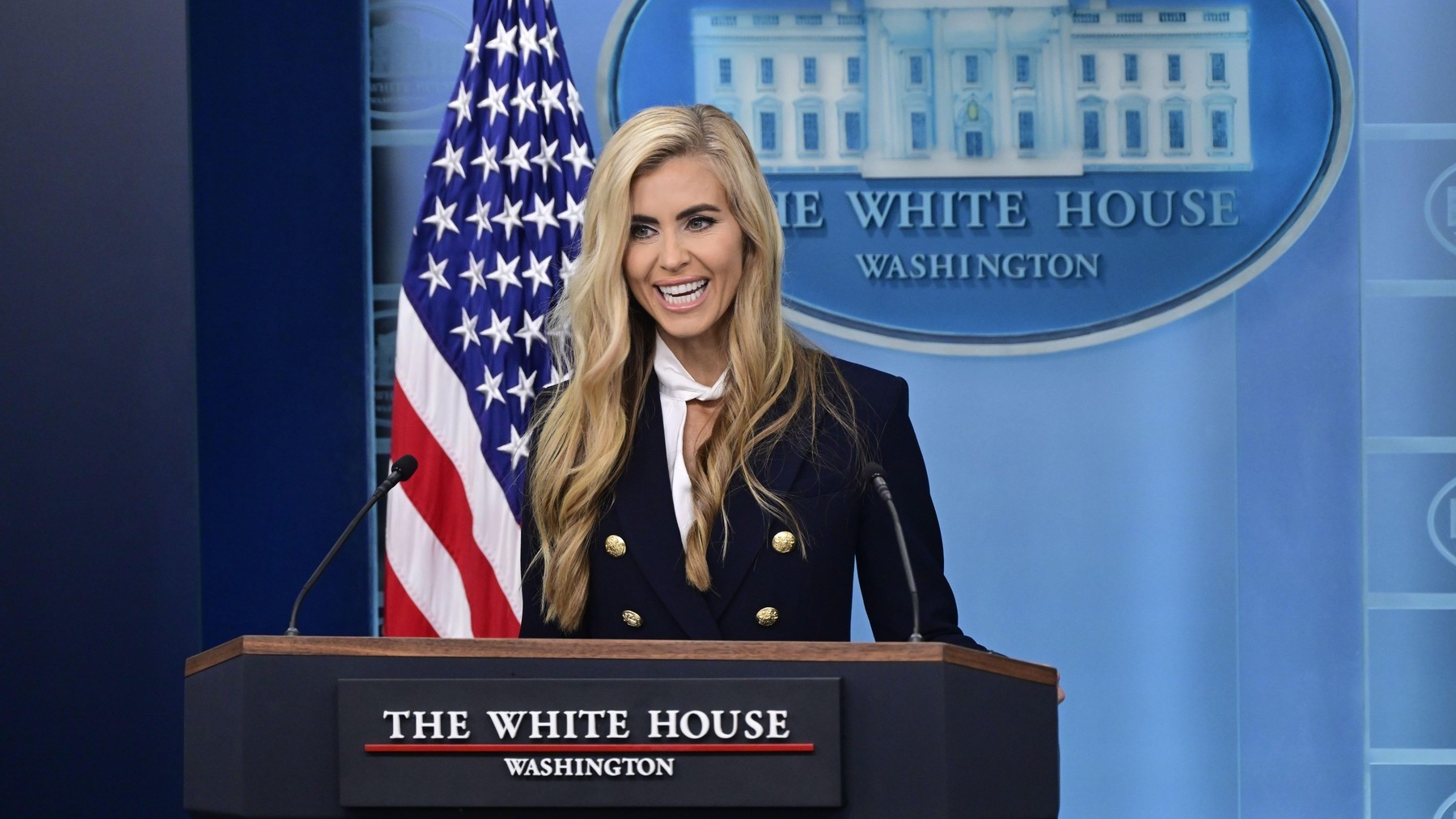Donald Trump a demis-o pe purtătoarea de cuvânt Katie Zacharia după numai cinci zile