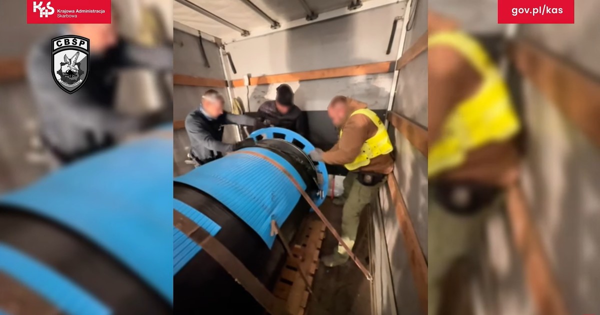 Ciężarówka przewoziła szpulę z kablem. Policjanci zwietrzyli podstęp. Szok, co odkryli w środku