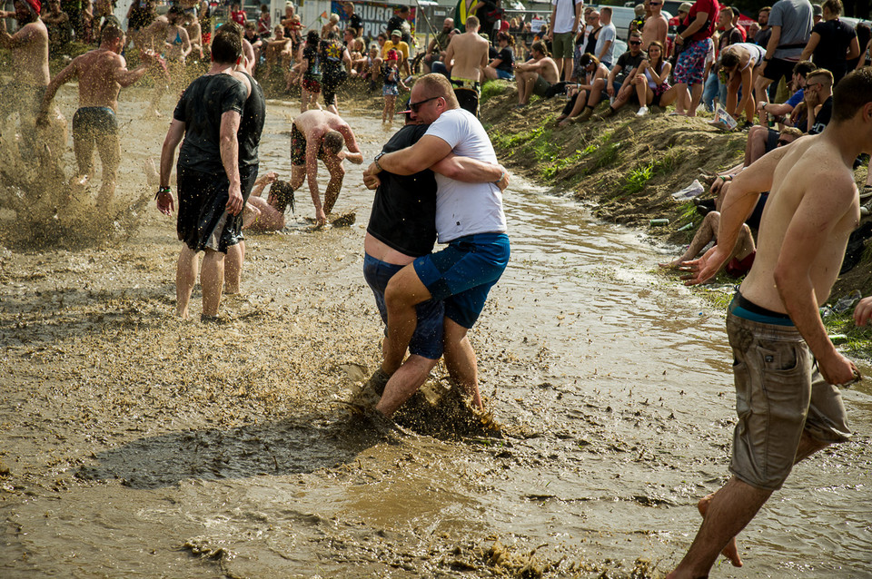 Przystanek Woodstock 2017 - zabawa w błocie