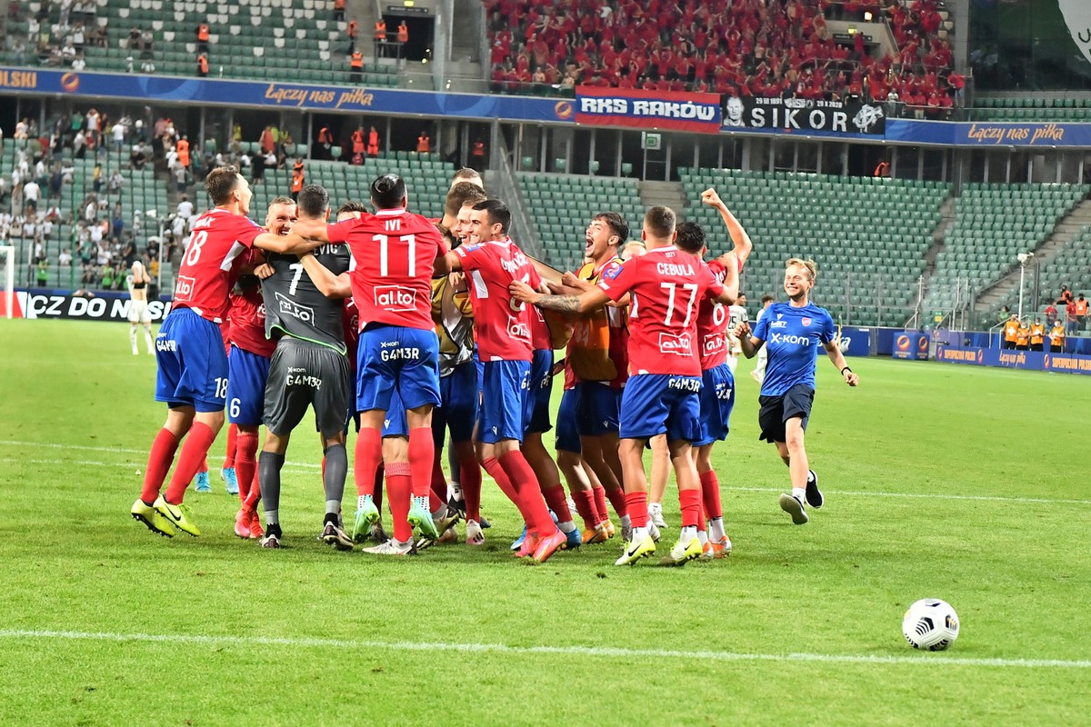 Radość zawodników Rakowa Częstochowa