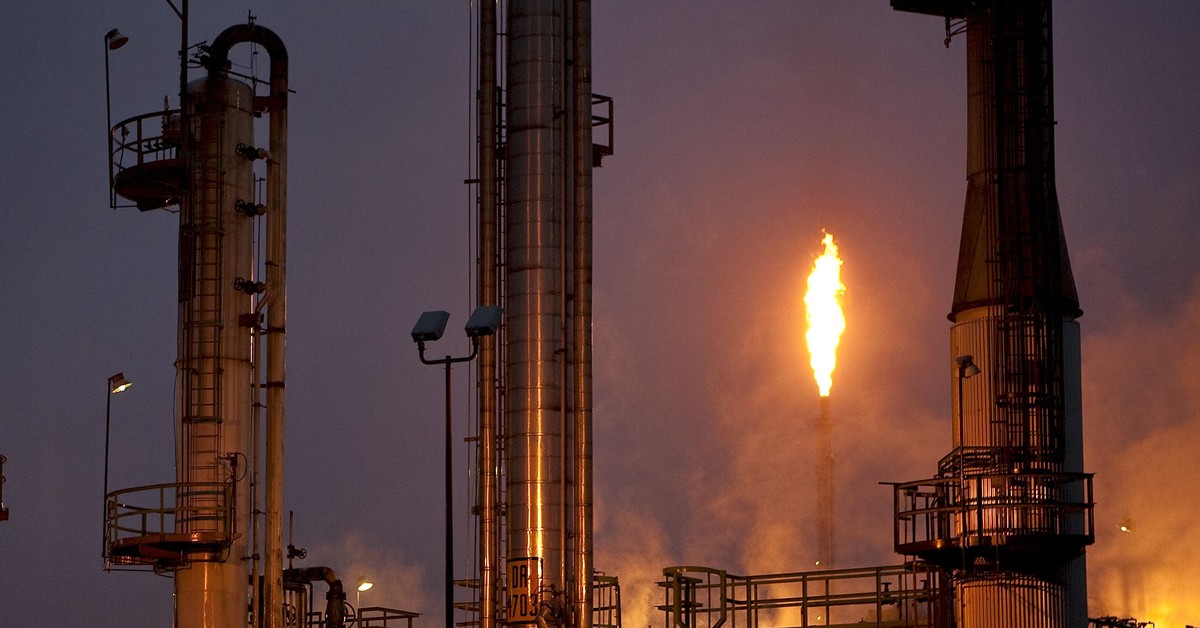 Sankcje USA na Rosnieft i Łukoi. Co z cenami paliw w Polsce?