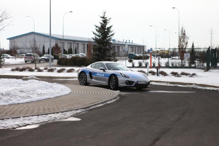 Porsche w barwach polskiej policji