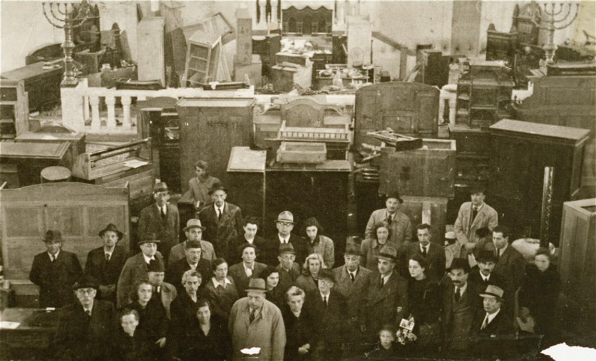 U razorenoj novosadskoj sinagogi poslednjij Jevreji sačekali su deportaciju