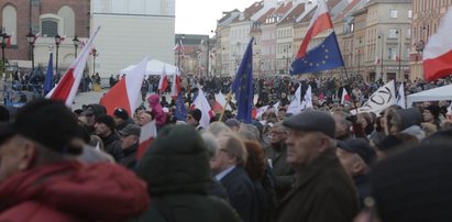 Komorowski na marszu KOD. Mocne słowa o wolności