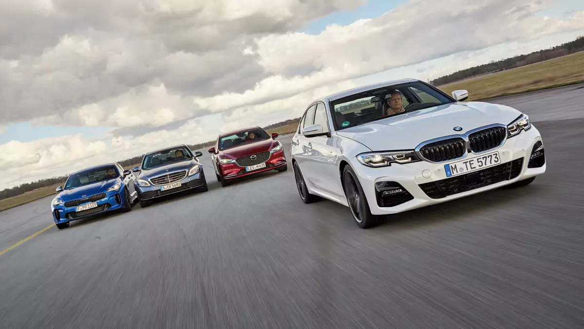 Porównanie: Kia Stinger, Mazda 6, Mercedes klasy C i BMW serii 3