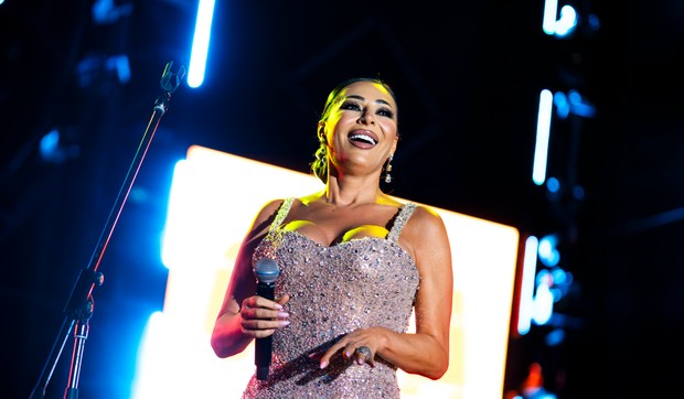 Ceca zapalila Crnu Goru