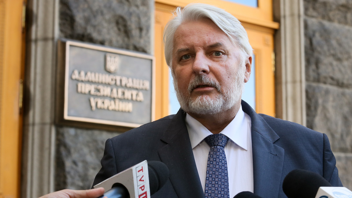 Za kilka dni zostaną przedstawione dokumenty dotyczące organizacji wizyty polskich władz w Katyniu w 2010 roku - poinformował szef MSZ Witold Waszczykowski.