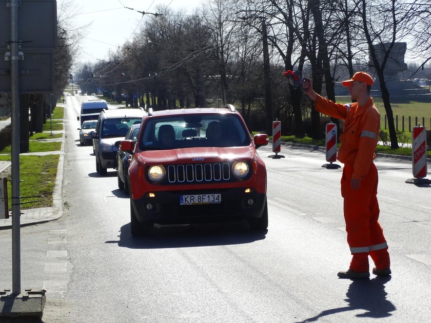 Ulica Droga Męczenników Majdanka zamknięta