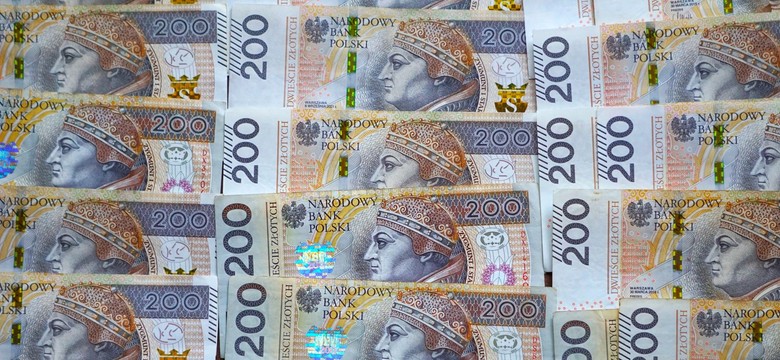 Zasiłek stały w 2025 roku: Ile wynosi i komu przysługuje?