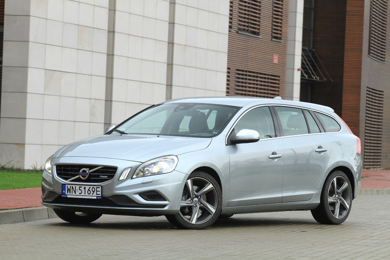 Test Volvo V60 2.4 AWD R-Design: komfortowo, rodzinnie i oszczędnie