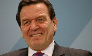 Niemiecka CDU chce nałożyć sankcje na Gerharda Schroedera