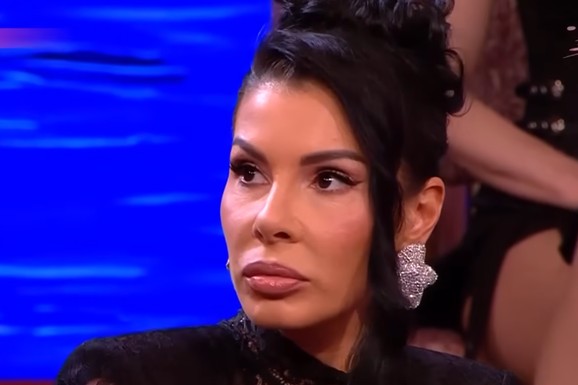 MIA BORISAVLJEVIĆ OTKRILA DA LI JE NINA ĐOGANI I DALJE ZAPOSLENA KOD NJE Dotakla se skandala sa komšinicom koja ju je prijavila inspekciji: "To je moj porok"