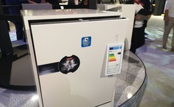 Zmywarka otwierana uderzeniem w drzwi, czy pralka sterowana głosem. Nowe pomysły na AGD