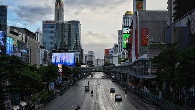 Godzina policyjna w Bangkoku, miasto wygląda jak opuszczone