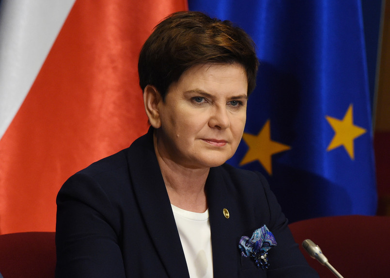 Premier Beata Szydło podczas konferencji prasowej po zakończeniu szczytu Unii Europejskiej