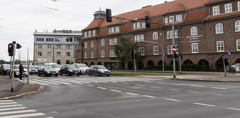 Przebudują sygnalizację na skrzyżowaniu Estkowskiego z Garbarami