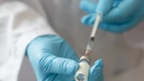 Przełom w walce z rakiem? Nowa szczepionka może chronić przed wieloma nowotworami