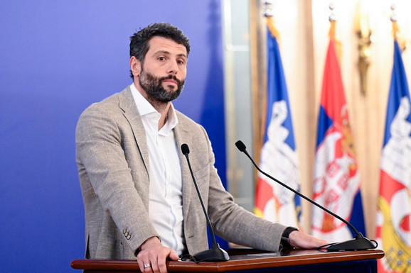 "VUČIĆ NAZVAO STVARI PRAVIM IMENOM" Šapić: Konačno smo zauzeli jasan stav po pitanju odbrane srpskih nacionalnih interesa