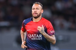 Neymar ma dość Paryża. Chce wrócić do Barcelony