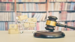 Zgoda na przedłużenie związania ofertą musi być złożona w terminie, choćby wypadał on w niedzielę